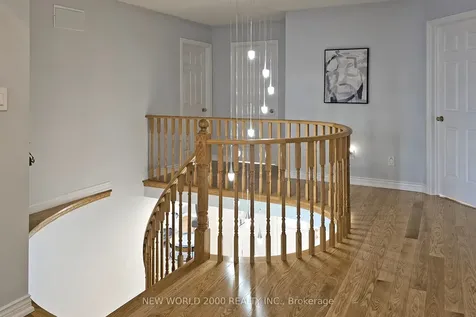 7 Finnegan Place Whitby ON L1R 2G2