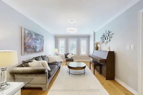 7 Finnegan Place Whitby ON L1R 2G2