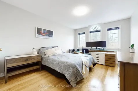 7 Finnegan Place Whitby ON L1R 2G2