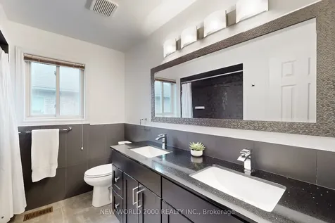 7 Finnegan Place Whitby ON L1R 2G2