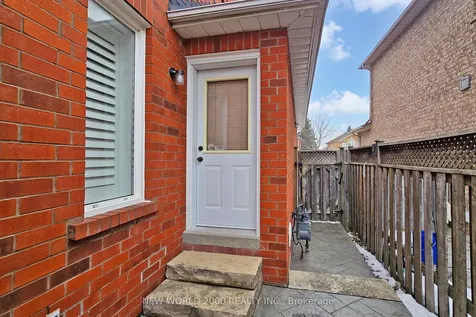 7 Finnegan Place Whitby ON L1R 2G2