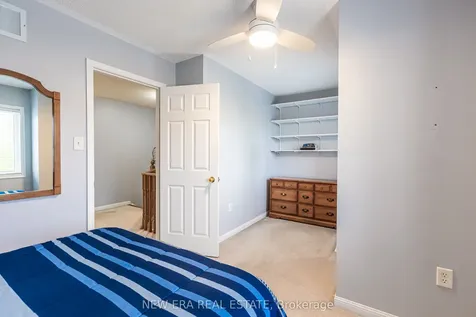 7 Catkins Crescent Whitby ON L1R 3A2