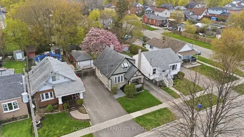 253 Oshawa Boulevard S Oshawa ON L1H 5R6
