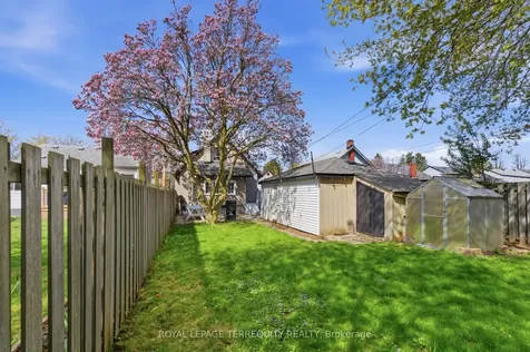 253 Oshawa Boulevard S Oshawa ON L1H 5R6