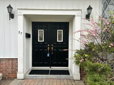 27 Elfreda Boulevard Toronto ON M1L 4L5