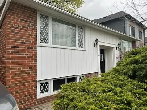 27 Elfreda Boulevard Toronto ON M1L 4L5