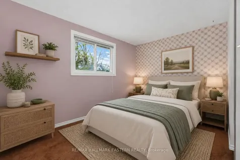 1121 Norman Crescent Oshawa ON L1H 7W9