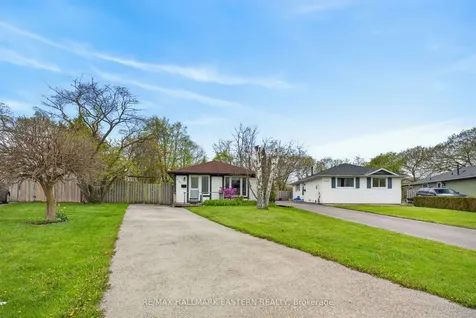 1121 Norman Crescent Oshawa ON L1H 7W9