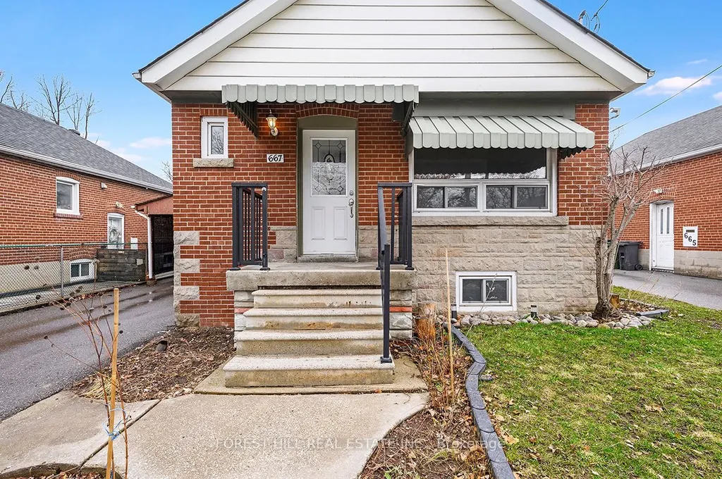 667 Pharmacy Avenue Toronto ON M1L 3H7