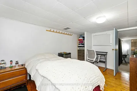 667 Pharmacy Avenue Toronto ON M1L 3H7