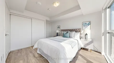 20 Meadowglen Place Toronto ON M1G 0A9