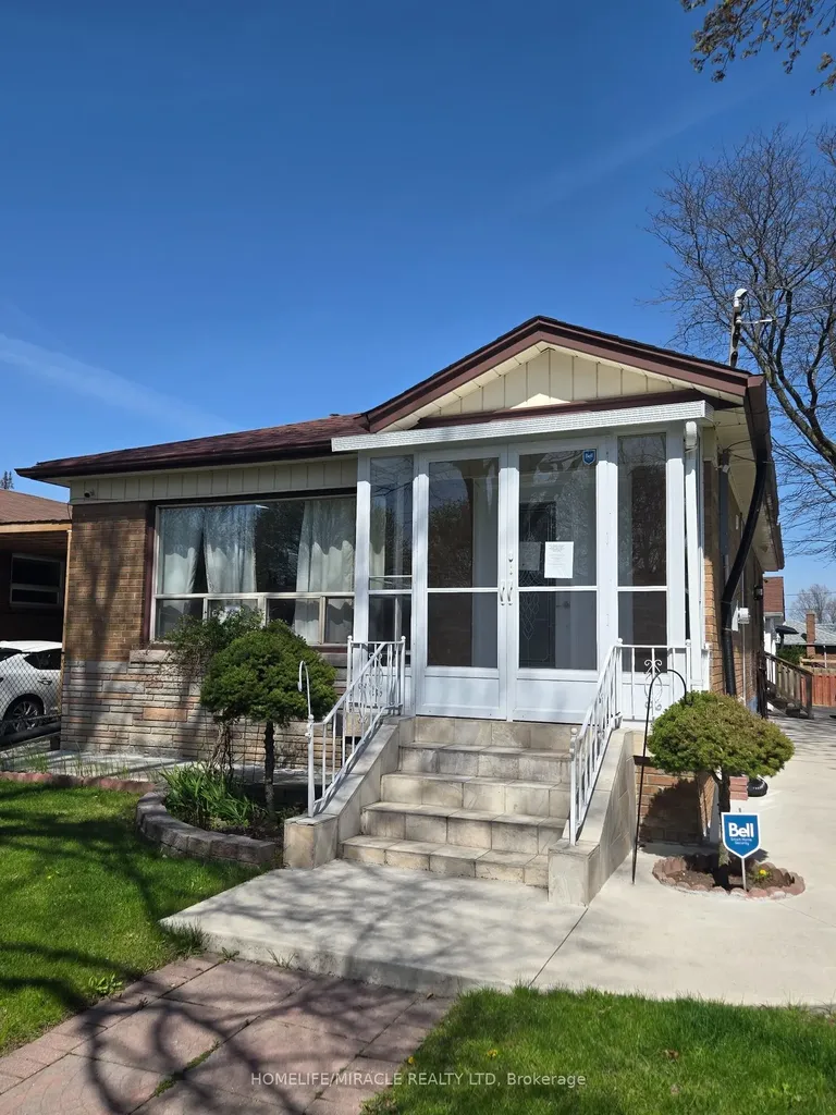 25 Chandler Drive Toronto ON M1G 1Z1