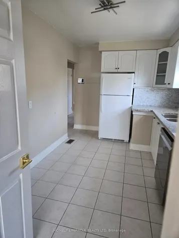 25 Chandler Drive Toronto ON M1G 1Z1
