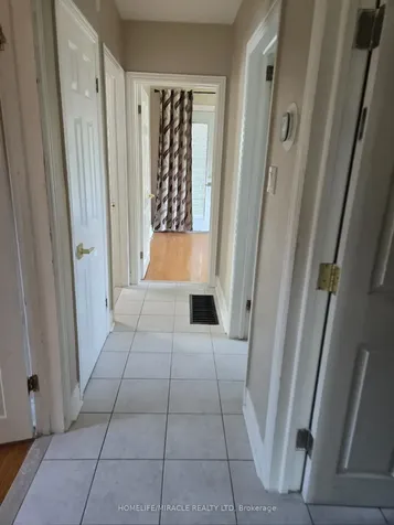 25 Chandler Drive Toronto ON M1G 1Z1