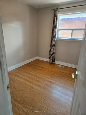 25 Chandler Drive Toronto ON M1G 1Z1