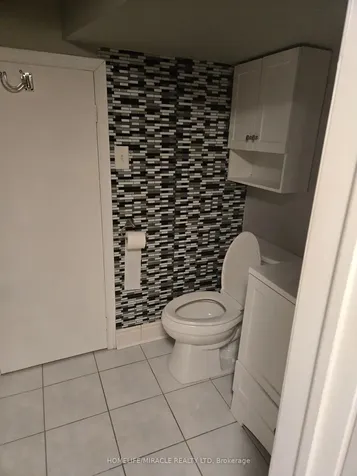 25 Chandler Drive Toronto ON M1G 1Z1