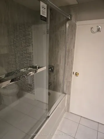 25 Chandler Drive Toronto ON M1G 1Z1