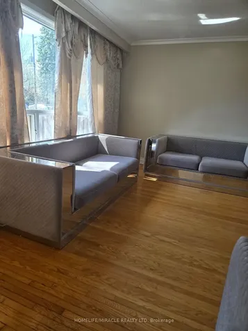 25 Chandler Drive Toronto ON M1G 1Z1