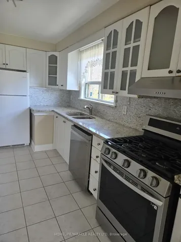 25 Chandler Drive Toronto ON M1G 1Z1