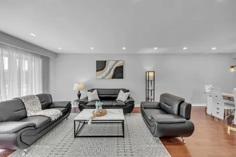 86 Robinson Crescent Whitby ON L1N 6W5