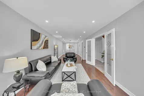 86 Robinson Crescent Whitby ON L1N 6W5