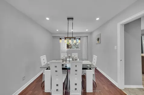 86 Robinson Crescent Whitby ON L1N 6W5