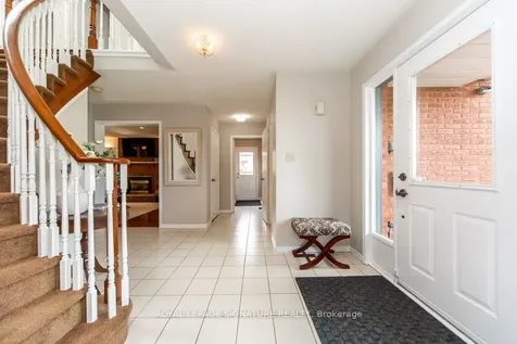 101 Kingswood Drive Clarington ON L1E 1G3