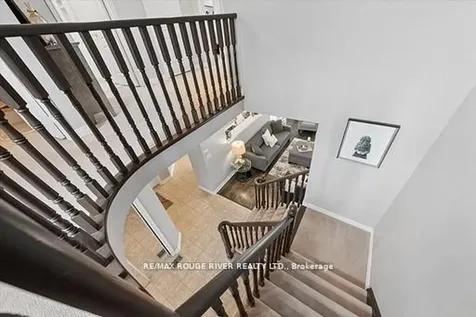 9 Dunstable Drive Whitby ON L1M 2L8