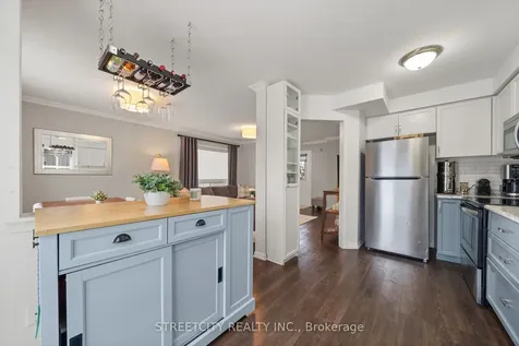 8 Shipley Avenue Clarington ON L1B 1M6