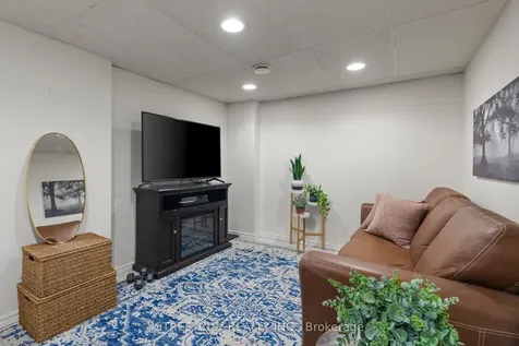 8 Shipley Avenue Clarington ON L1B 1M6