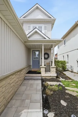 8 Shipley Avenue Clarington ON L1B 1M6