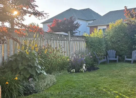 8 Shipley Avenue Clarington ON L1B 1M6