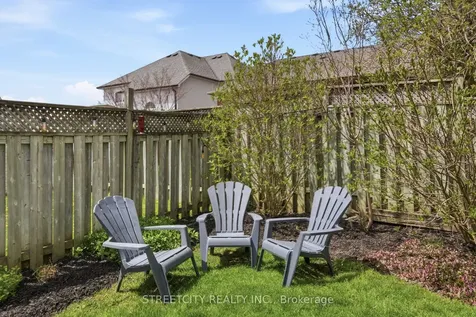 8 Shipley Avenue Clarington ON L1B 1M6