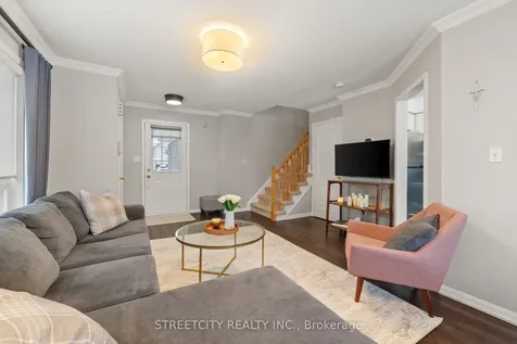 8 Shipley Avenue Clarington ON L1B 1M6