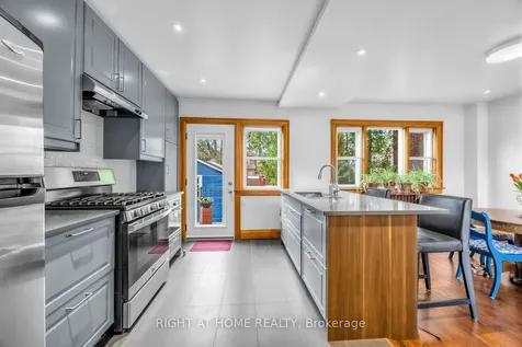 26 Maryland Boulevard Toronto ON M4C 5C9