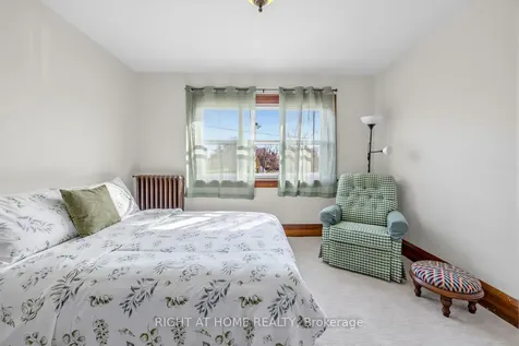 26 Maryland Boulevard Toronto ON M4C 5C9
