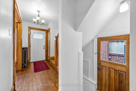 26 Maryland Boulevard Toronto ON M4C 5C9