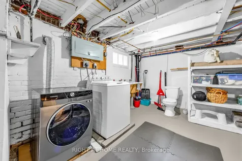 26 Maryland Boulevard Toronto ON M4C 5C9