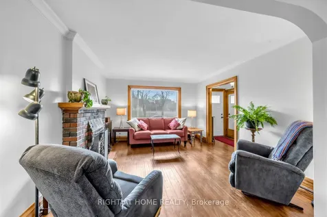 26 Maryland Boulevard Toronto ON M4C 5C9
