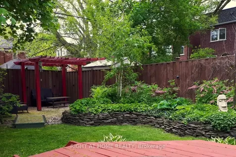 26 Maryland Boulevard Toronto ON M4C 5C9