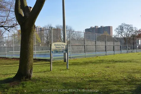 26 Maryland Boulevard Toronto ON M4C 5C9