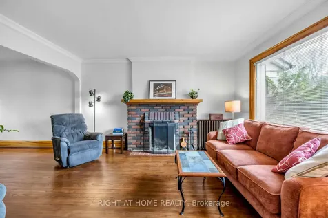 26 Maryland Boulevard Toronto ON M4C 5C9