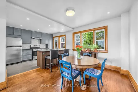 26 Maryland Boulevard Toronto ON M4C 5C9