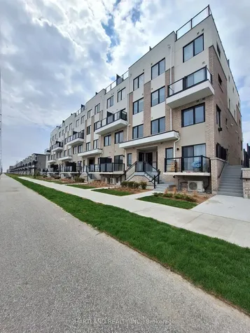 1695 Dersan Street Pickering ON L1X 0S9