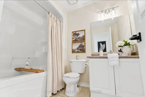 460 Woodmount Drive Oshawa ON L1K 0K4