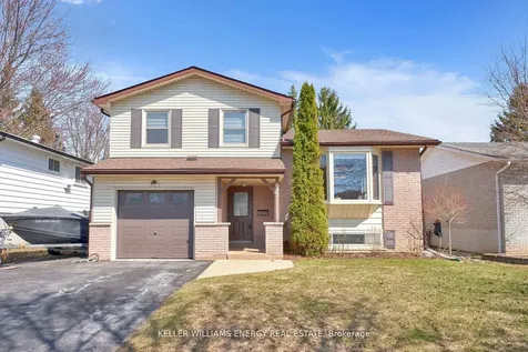 693 Waverly Street N Oshawa ON L1J 6C1