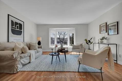 693 Waverly Street N Oshawa ON L1J 6C1