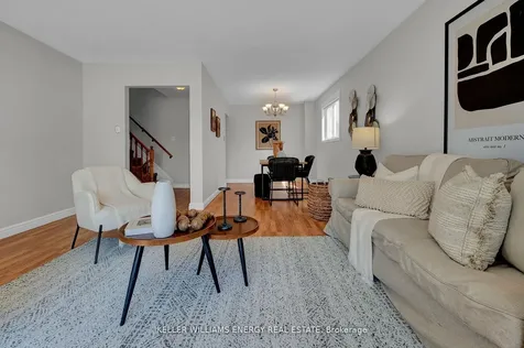 693 Waverly Street N Oshawa ON L1J 6C1