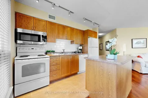 340 Watson Street W Whitby ON L1N 9G1