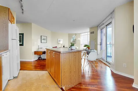 340 Watson Street W Whitby ON L1N 9G1